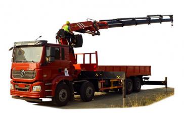 57.3吨米折臂吊SPK61502三一随车起重机